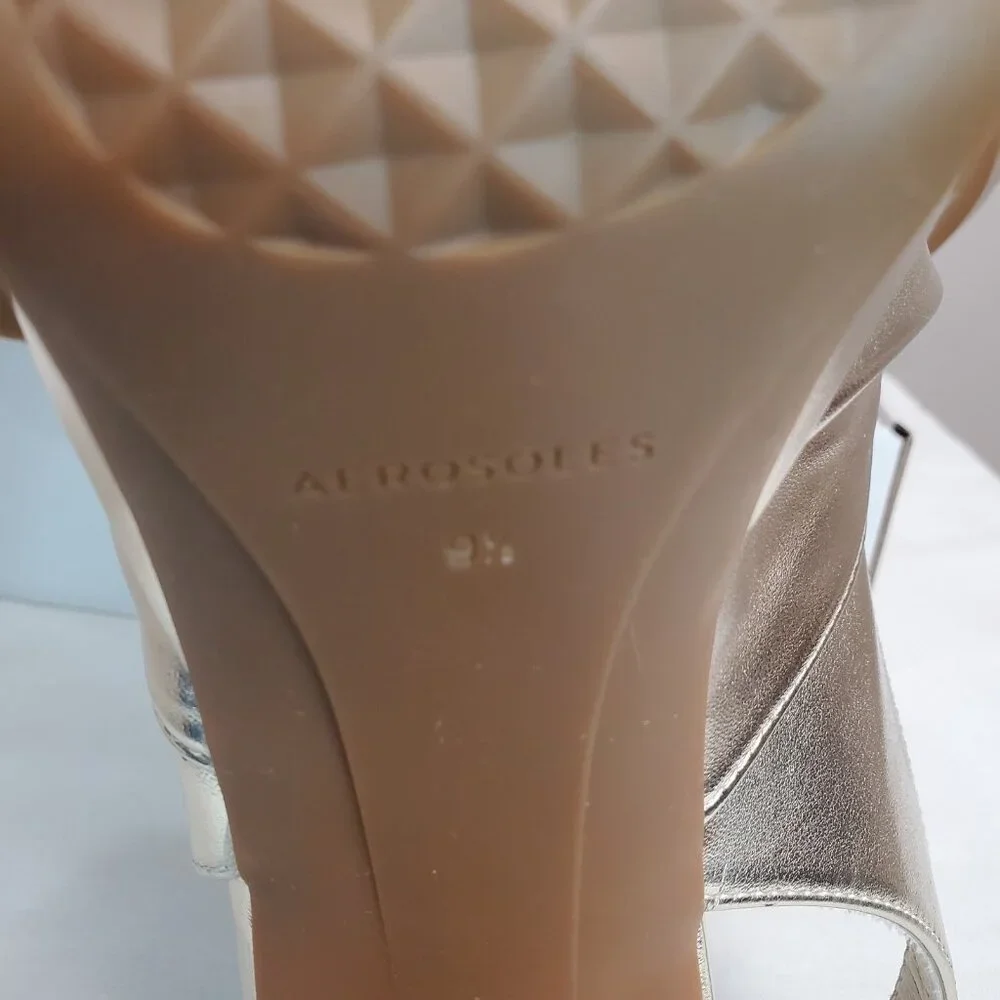 AEROSOLES Metallic Gold Knot Platform Slingback Heels